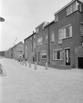 881262 Gezicht op de huizen Gazellestraat 56 (rechts) -lager te Utrecht.